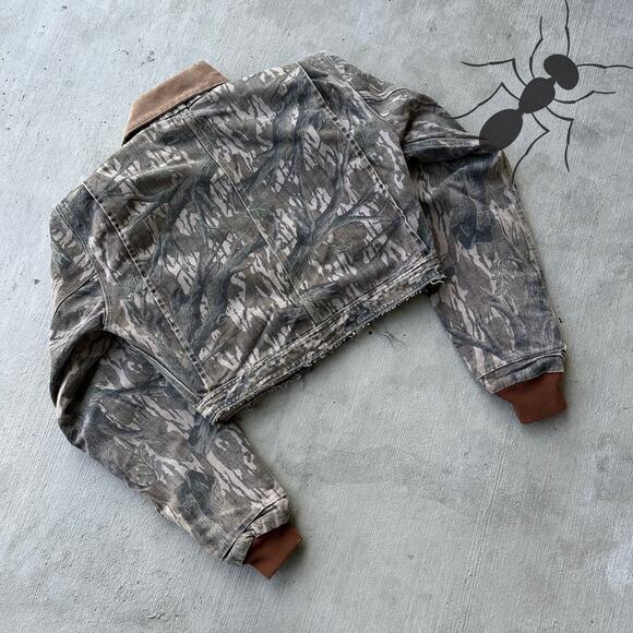 Vintage Y2K Carhartt camo cropped Detroit style work wear jacket - Picture 7 of 9